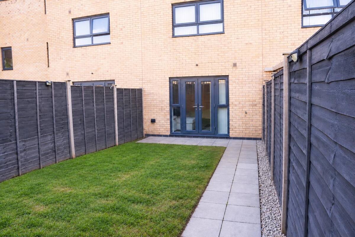 Propora Stays Birmingham — private garden